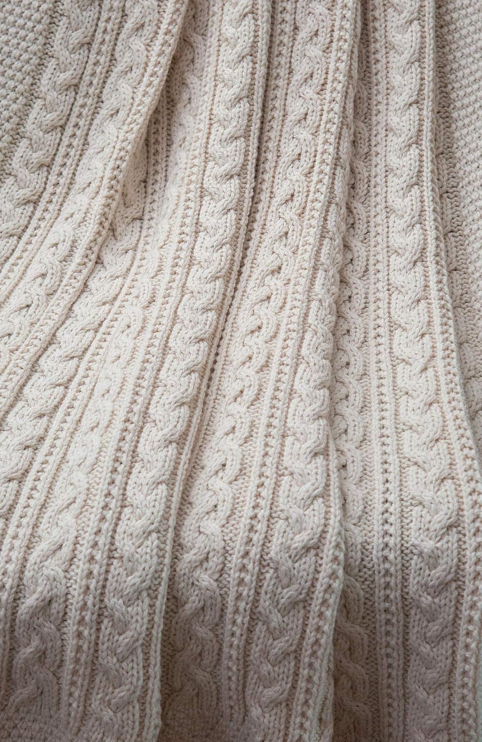 SAOL Chunky Cable Knit Bed Throw Runner