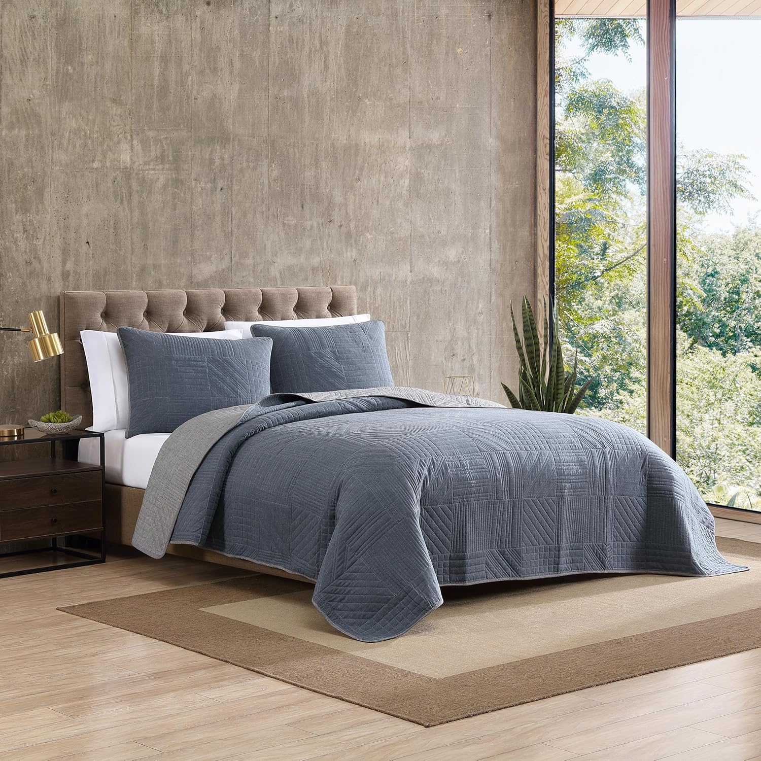Eddie Bauer Twin Quilt Set - Reversible with Matching Sham