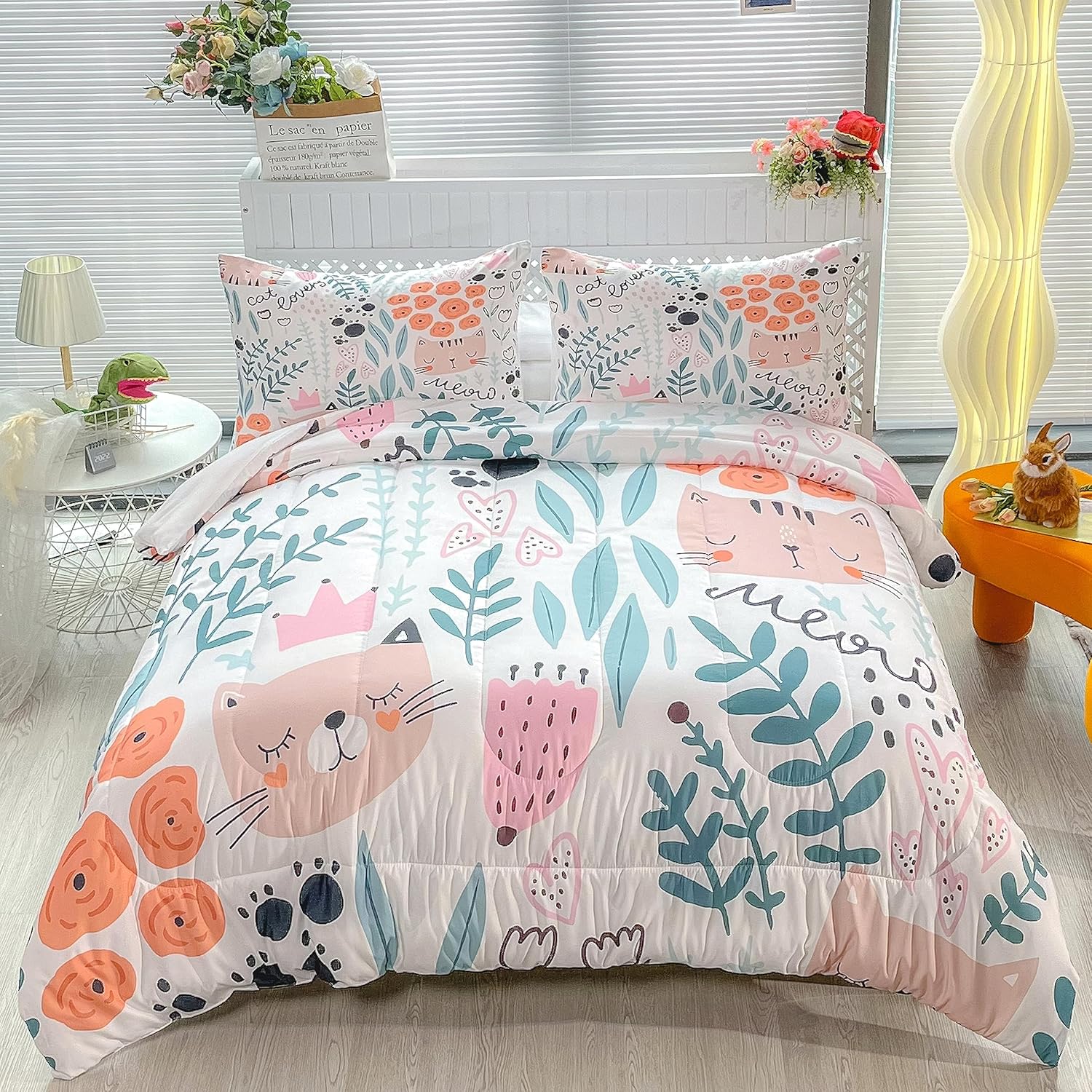 CVHOUSE Kawaii Comforter Set for Kids